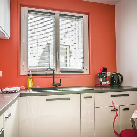Blue Ocean, Centre Ville, Cuisine Separee, Accueille Jusqu'a 3 Personnes Apartment