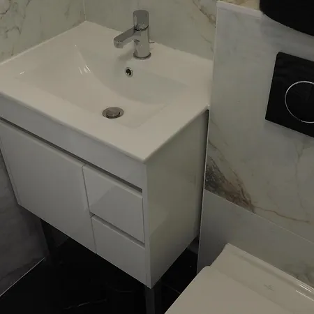 Apartment Blue Ocean, Centre Ville, Cuisine Separee, Accueille Jusqu'a 3 Personnes *